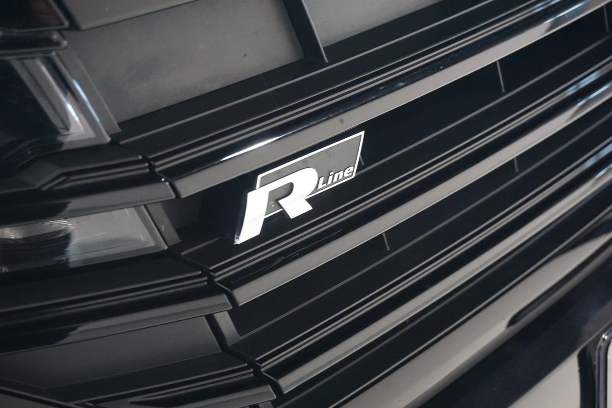 Volkswagen Touareg 3.0 TDI V6 Black Edition SUV 5dr Diesel Tiptronic 4Motion Euro 6 (s/s) (286 ps)